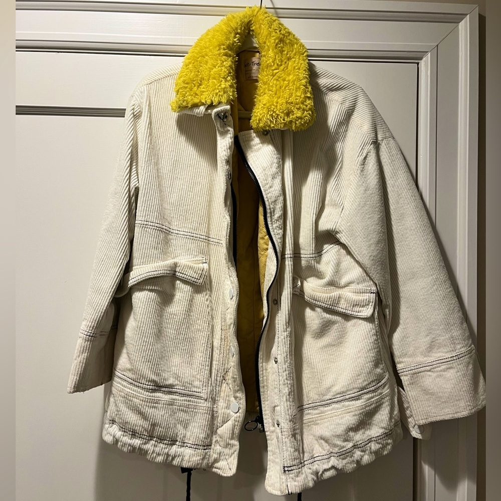Free People White Coat💛🤍